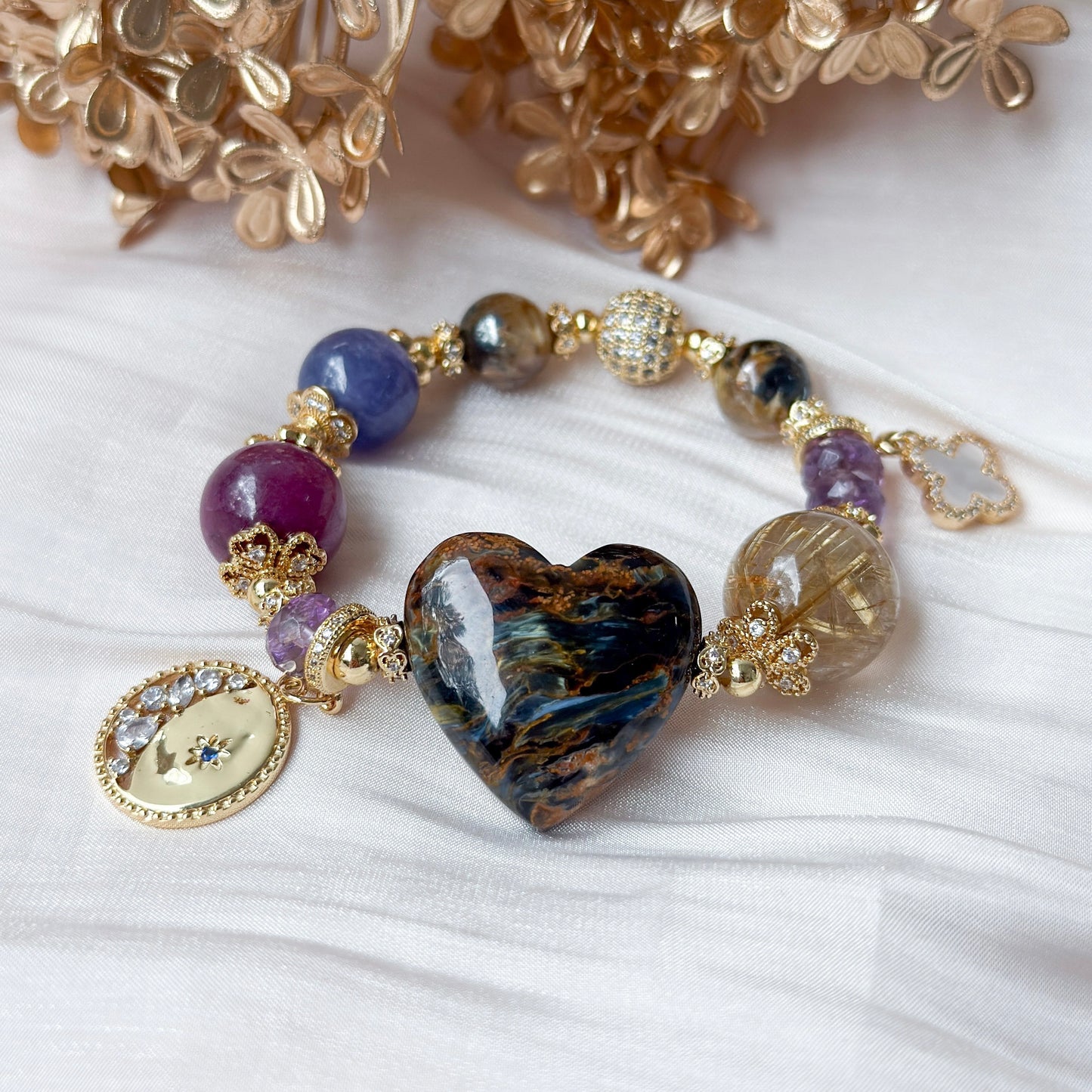 [Statement!] Pietersite Heart Bracelet