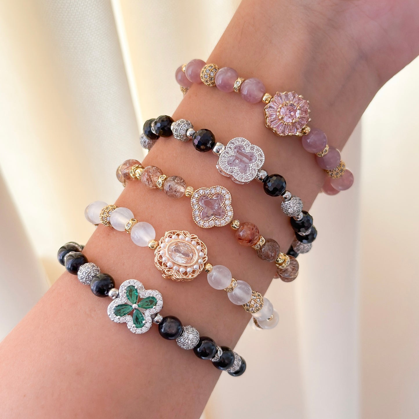 Petite Bracelet Collection